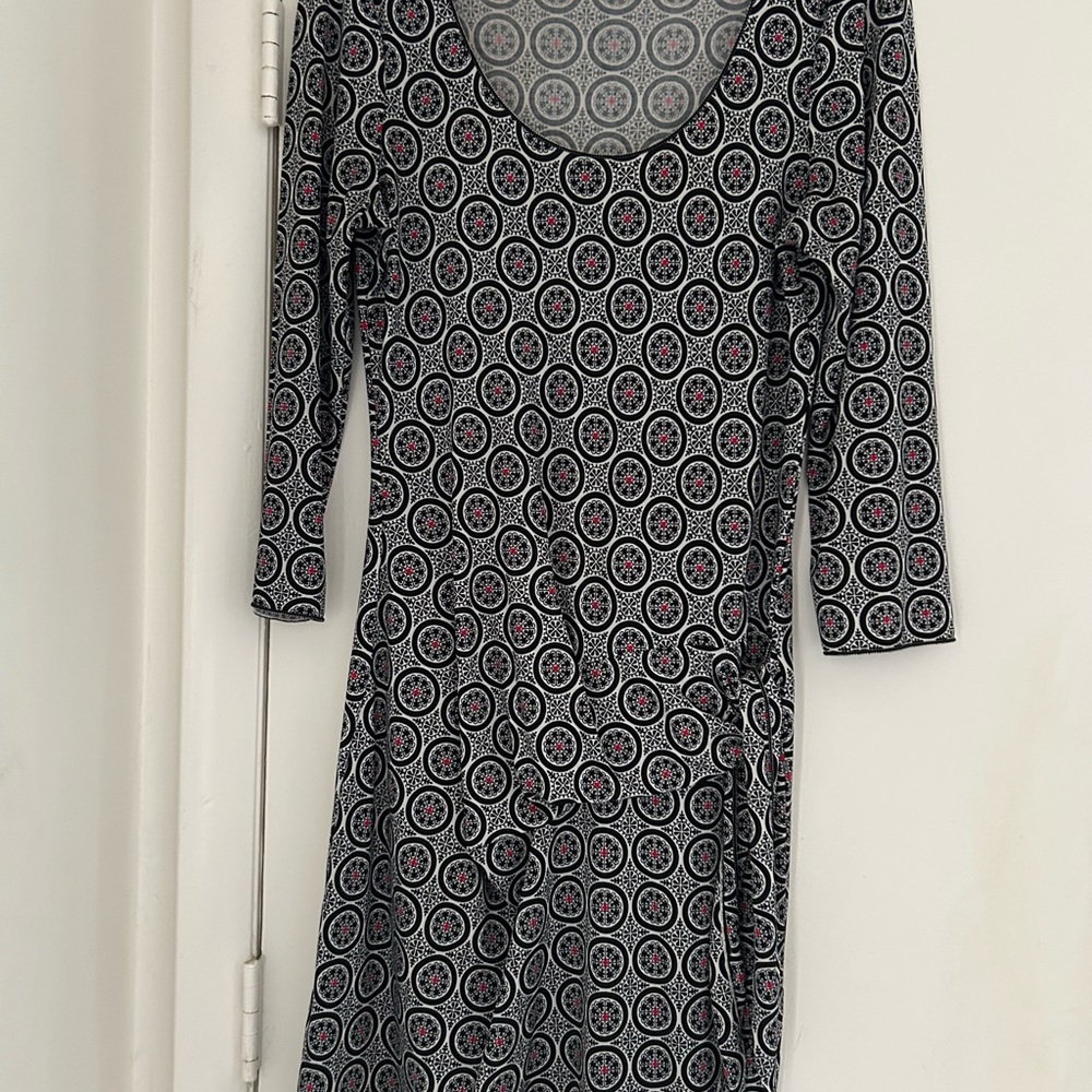 Max Edition Black and Gray Long Sleeve Dress